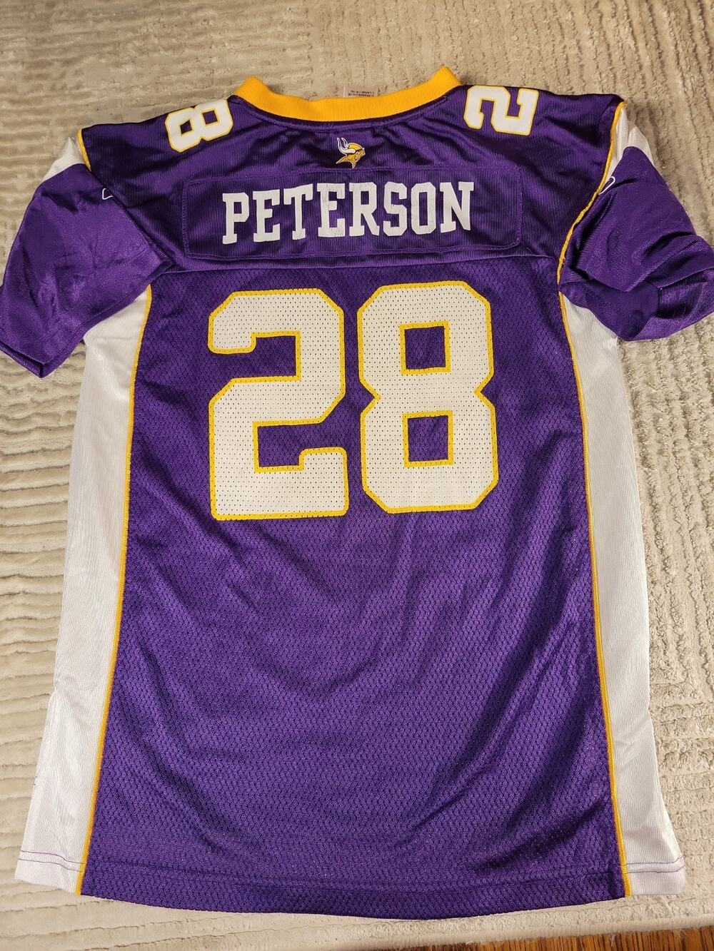 Reebok Adrian Peterson Minnesota Vikings Football Jersey Youth Large 14-16 boys
